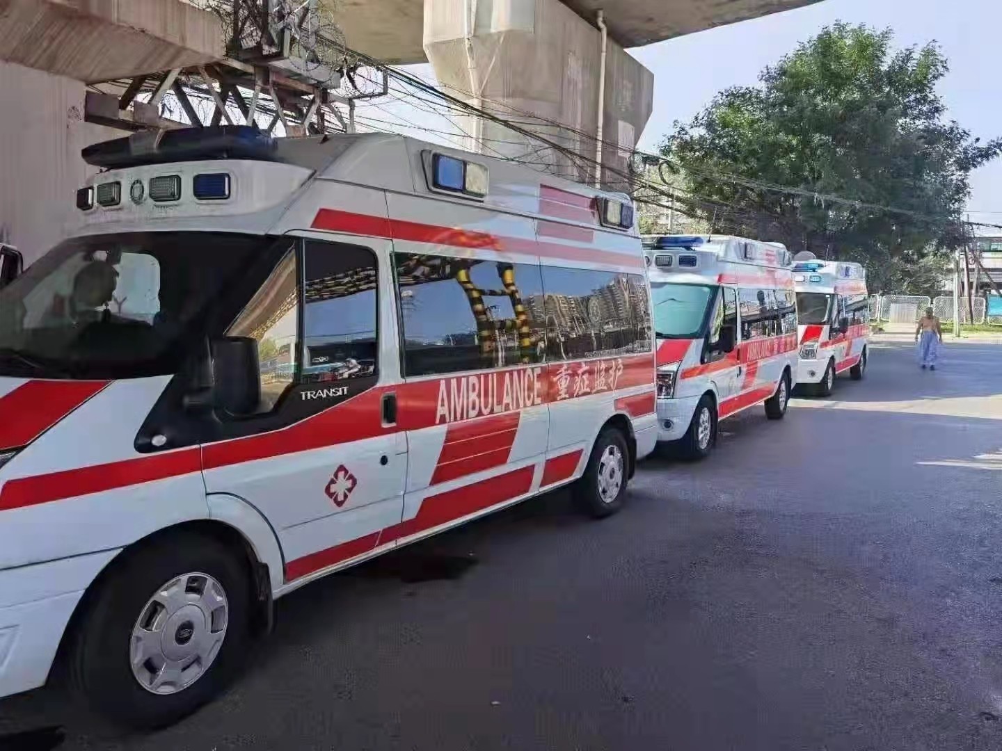漠河市救护车出租